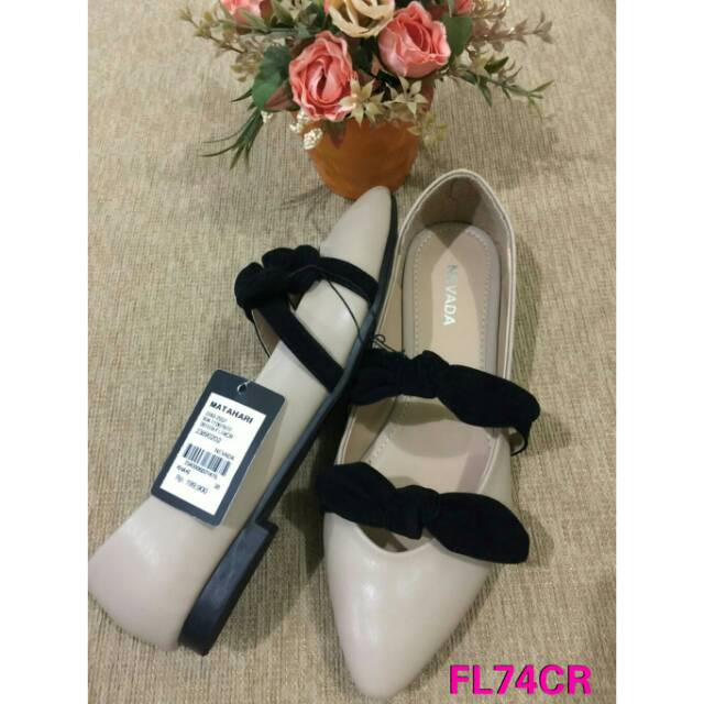 Sepatu flat merk Nevada brand Matahari