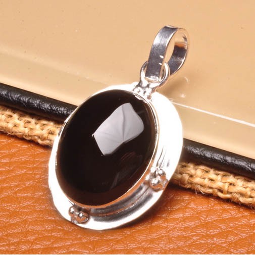 Natural Black Onyx Gemstone Pendant 925 Sterling Silver Plated Over Solid Copper JWG13