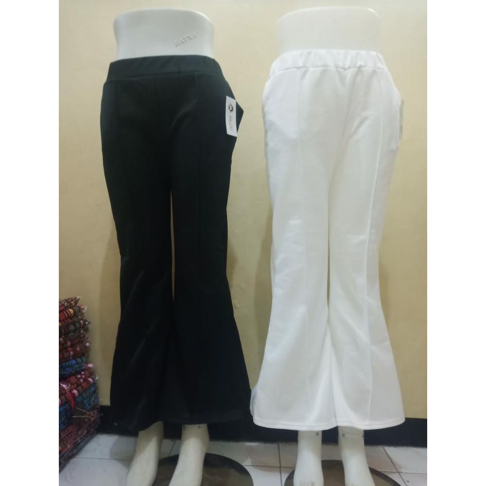 CLANA CUTBRAY SCUBA HITAM PUTIH