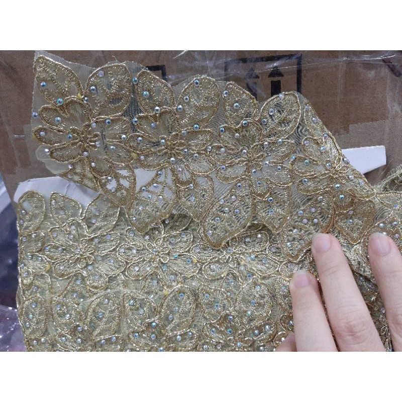 Renda Emas / Renda Gaun Pesta / Renda Bordir / Renda Borci / Renda Bunga Emas