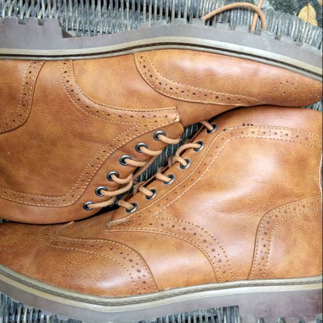 sepatu boots brogue PULL&BEAR original