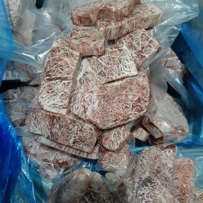 

Daging Sapi Wagyu Mess / Mess Wagyu Meltique 1 kg