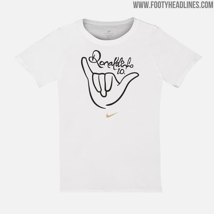 T2669 Kaos Tshirt Baju Combed 30S Distro Nike Ronaldinho R10 Logo