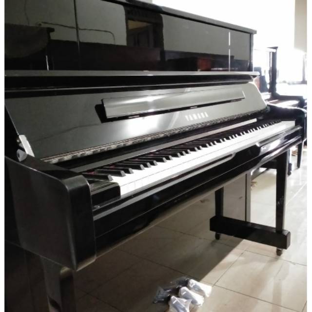 Piano Yamaha LU 110 PEC