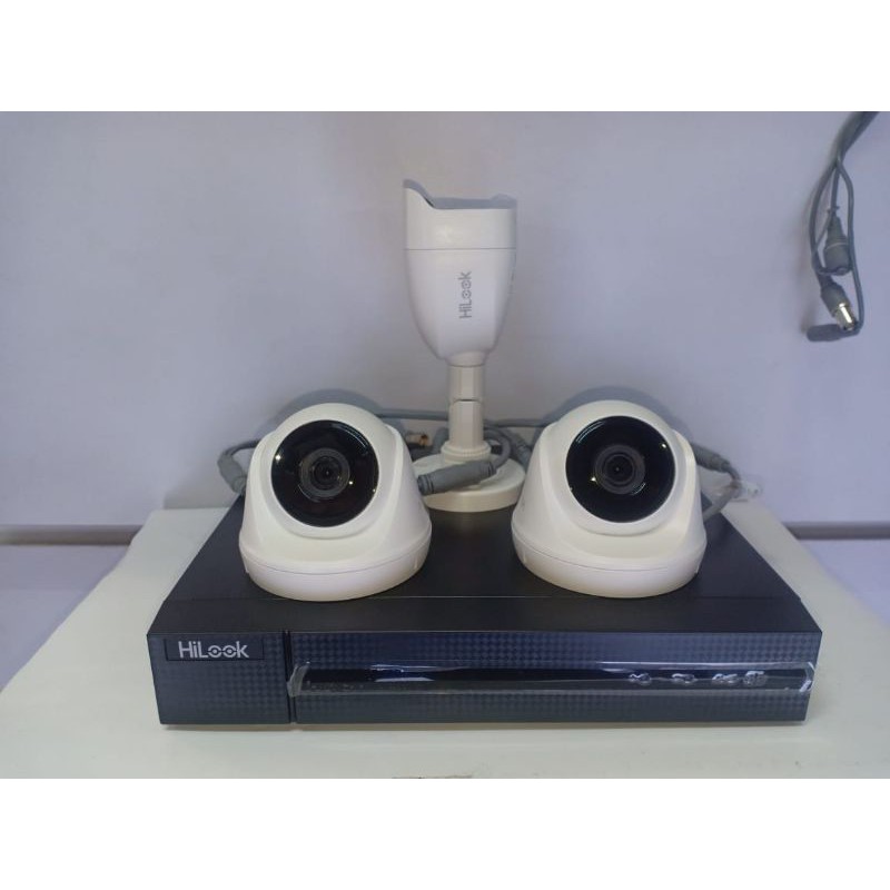 paket cctv hilook 4ch dengan 1 cctv outdoor hilook 5mp dan 2 cctv outdoor hilook 2mp