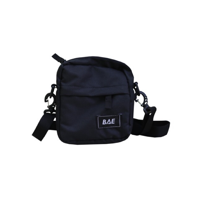 

Bae Sling Bag Classic