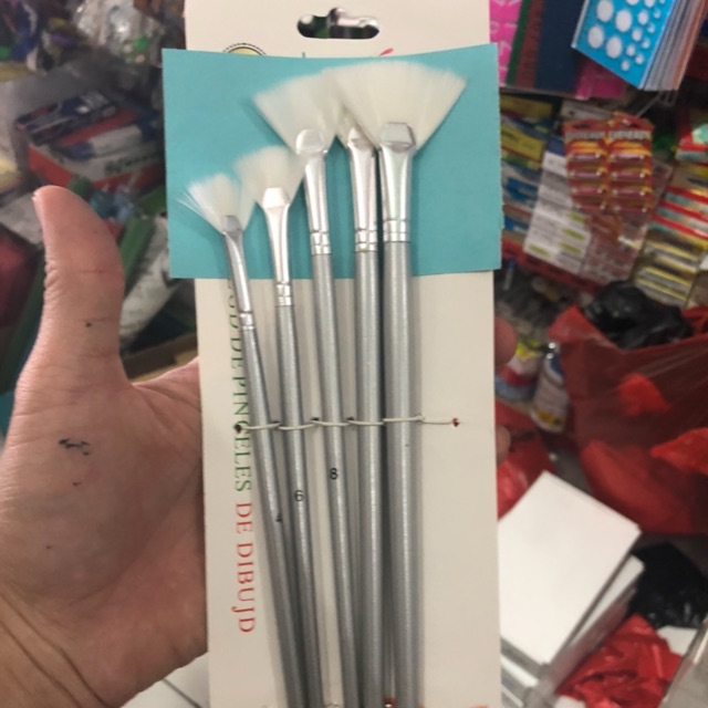

Kuas vtec set kipas 5 bh silver bahan nylon sintetis ( bulunya ada putih dan coklat) sintetis