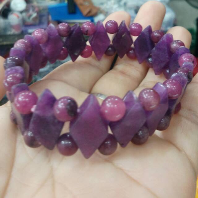 Gelang batu Mata kucing