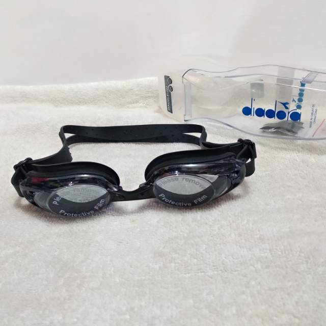 Kaca mata renang diadora original 9102 BC