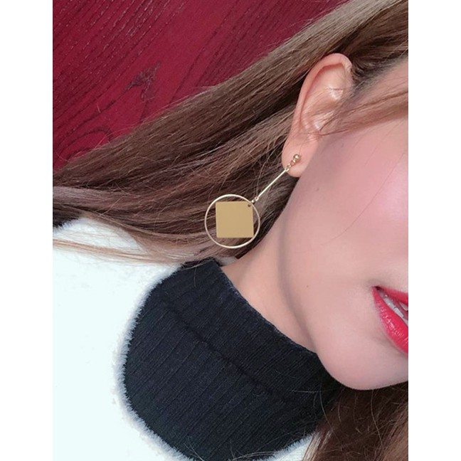 LRC Anting Tusuk Fashion Frosted Square Earrings D89677