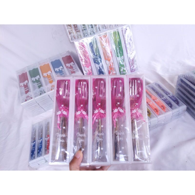 Souvenir Sendok Garpu kemas mika