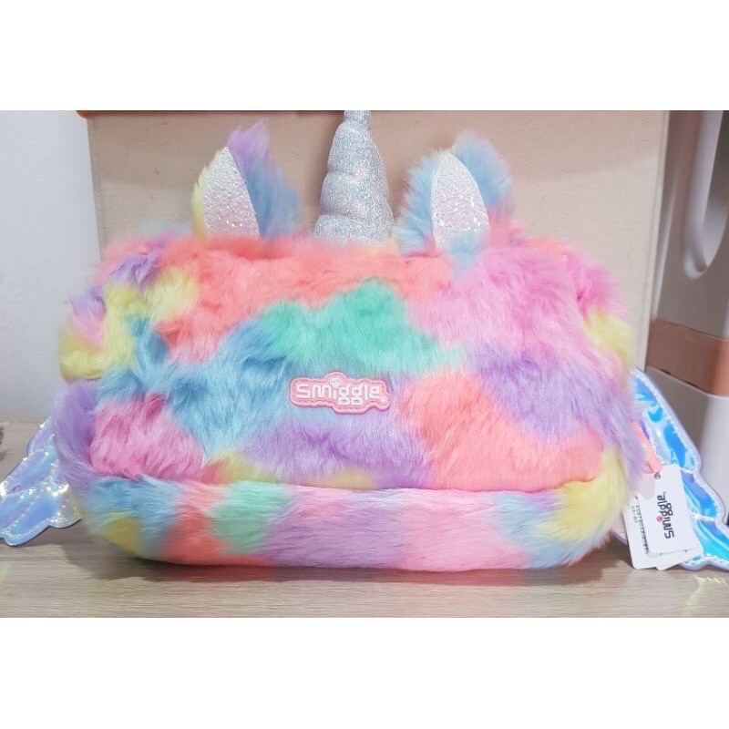 

Smiggle Pencil Case Fluffy Dreamer Original