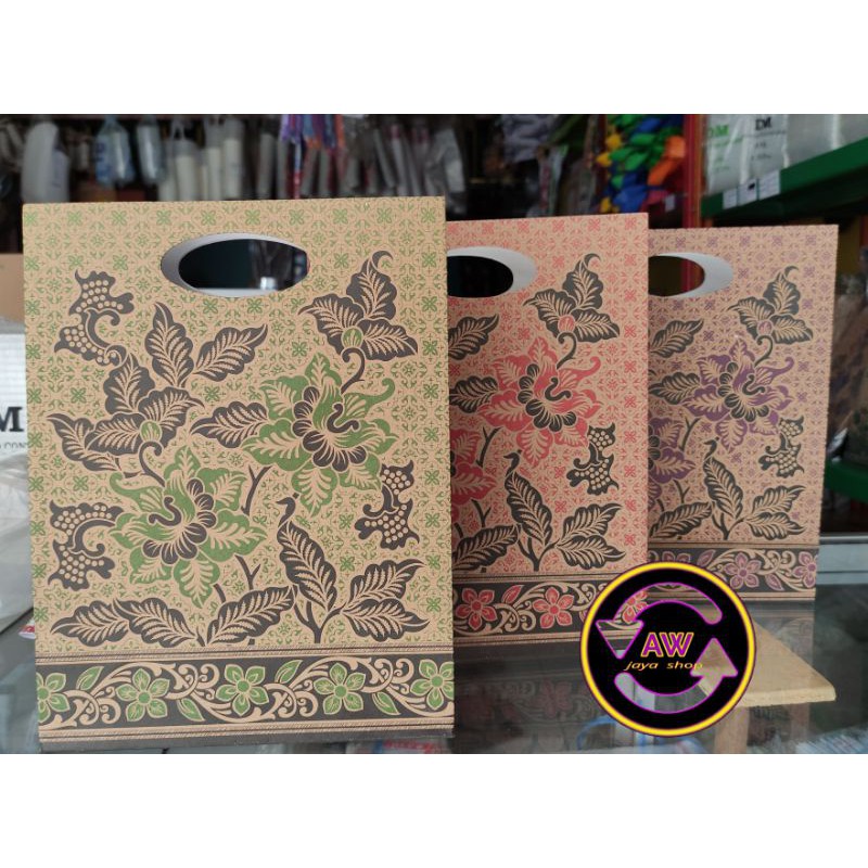 

Paper Bag souvenir / goodie bag / tas kertas batik