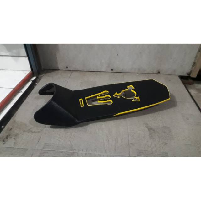 Jok slim vixion old variasi lubang mahkota
