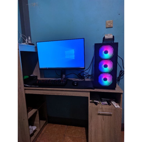 MONITOR AOC 27G2 Bekas