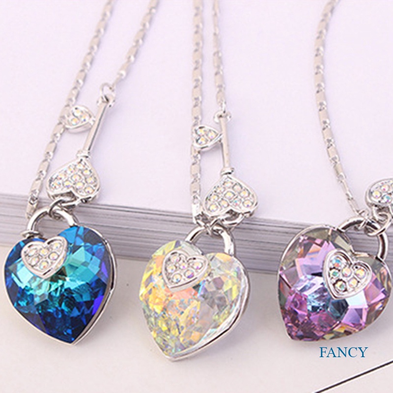 Kalung Liontin Kunci Hati Aksen Kristal Berlian Untuk Wanita