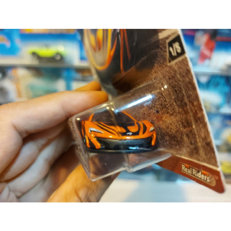 HOT WHEELS McLAREN P1 - CAR &amp; DONUTS - BUBBLE NOT MINT