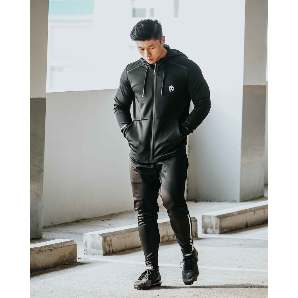 MILLS Jaket Olahraga Dynamic 8001 Hitam Original