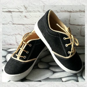 Sepatu Anak Tali Black Jeans