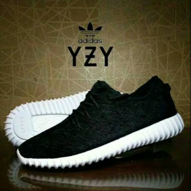 Sepatu adidas Yezzy yessy boost hitam pria wanita import