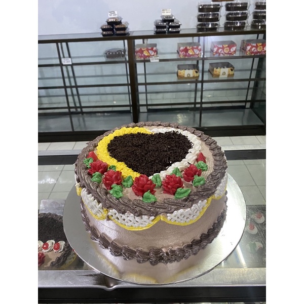 

KUE TART LAPIS SURABAYA UKURAN 26 CM MODEL 4