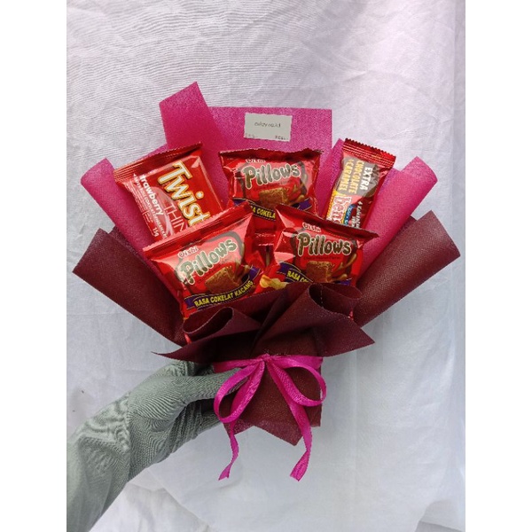 Bucket Snack merah buket Snack buket jajan hadiah hampers