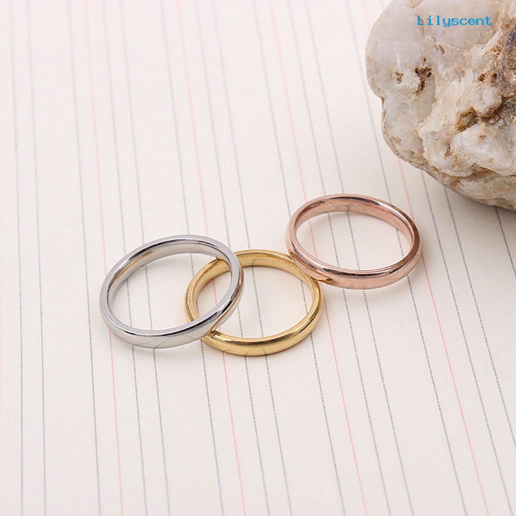 Cincin Pasangan Bahan Metal Untuk Pertunangan