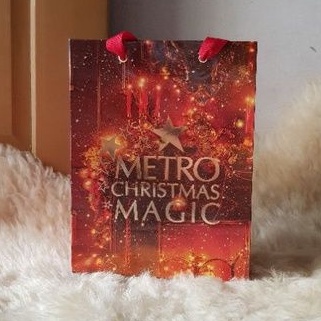 

Paperbag Metro Christmas Magic
