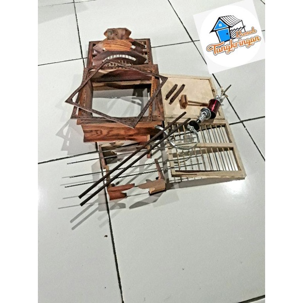 Sangkar burung kayu sono keling replika PCMI ambrukan/ belum dirakit