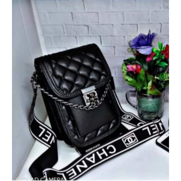 New Kunci Keran//Tas Slempang Wanita//Arrival Tas Slempang Hp// fashion kekinian// fashion Wanita//Tas Murah//#tas #taslokal #tasmurah #tasgrosirmurah #taswanita #tastanganpertama #tasfashion #taspaket #taspaketan #tascewek #slingbag #taswanitagaya