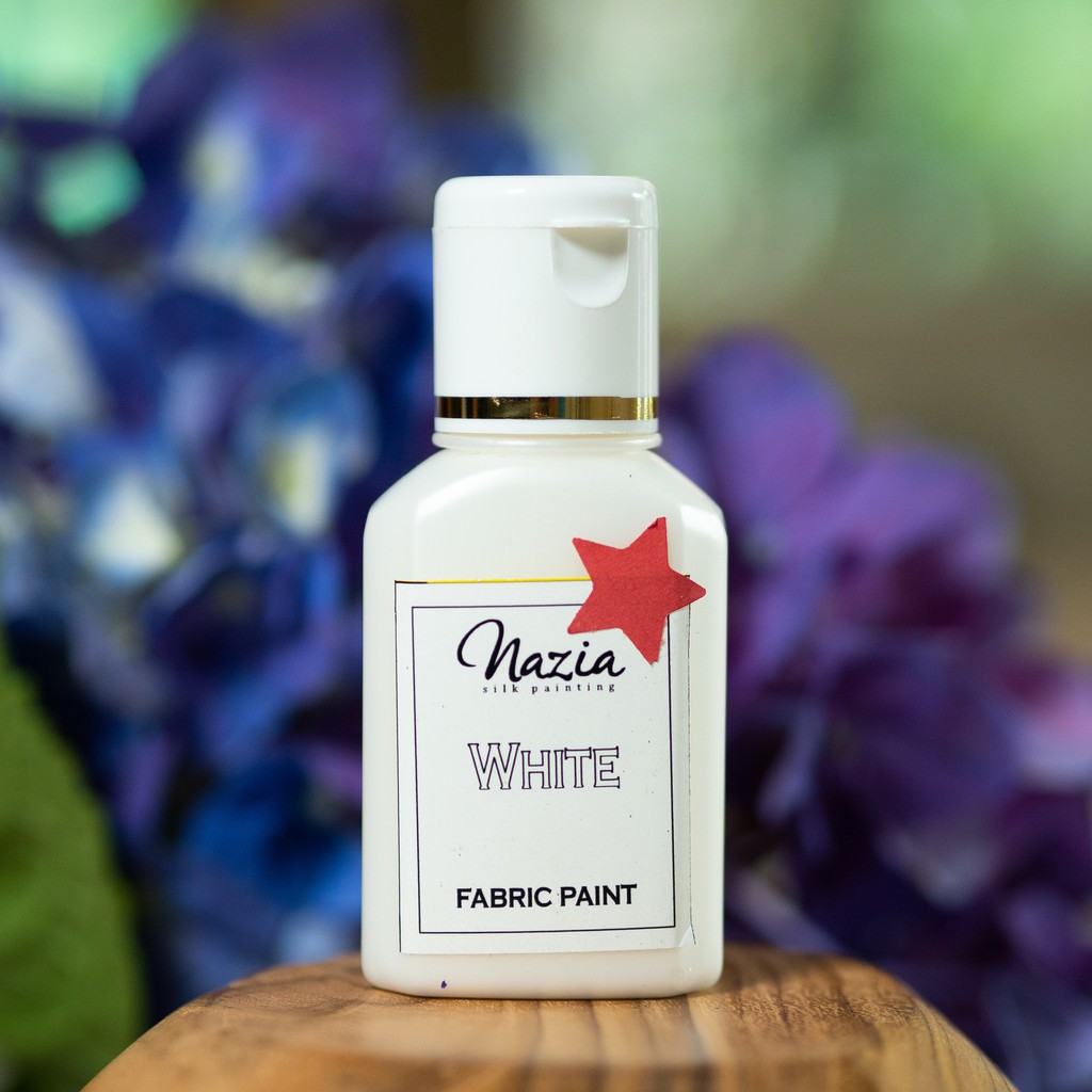 

Cat Kain Tekstil Premium White Nazia Fabric Paint (Cat Textile)