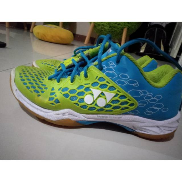 Sepatu yonex SHB03 ( SECOND)