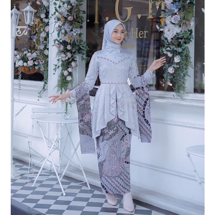 Batik Official - Nayla Abu Setelan Kebaya modern wisuda 2025 premium mewah couple pasangan kebaya kondangan wanita modern hijab kutubaru aesthetic