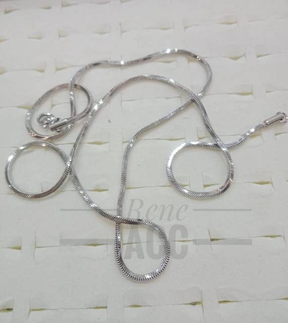 Kalung Pria wanita Titanium Belut kotak gold anti karat