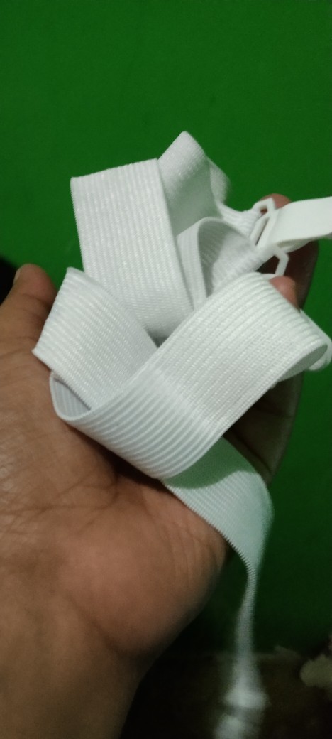 Jepitan Sprei Sheet Grippers ( Pengait Ujung Sprei ) Isi 4