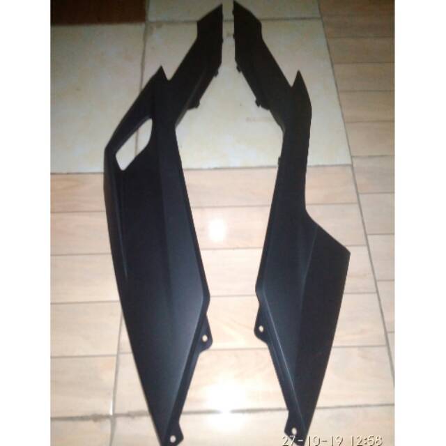 Cover Dek samping bawah honda vario 150 led 2018