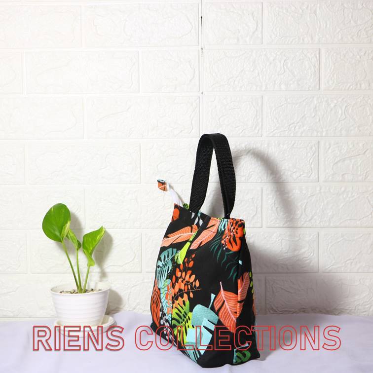 HANDBAG KANVAS TAS KANVAS KECIL MOTIF MONFIS HITAM. TAS JOGJA. TAS WANITA KANVAS. Riens Collections