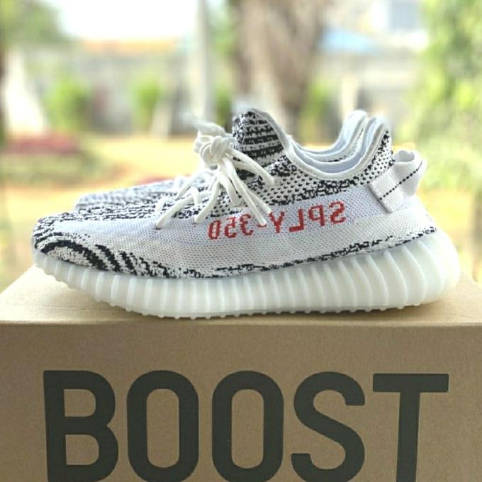 yeezy 350 zebra v1