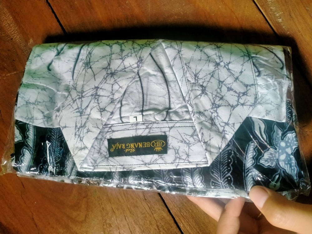 Benang Raja Kemeja Batik Pria Lengan Panjang