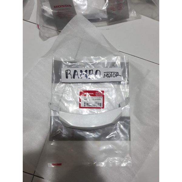 cover FR center atau cover dagu putih PCX160 orisinil