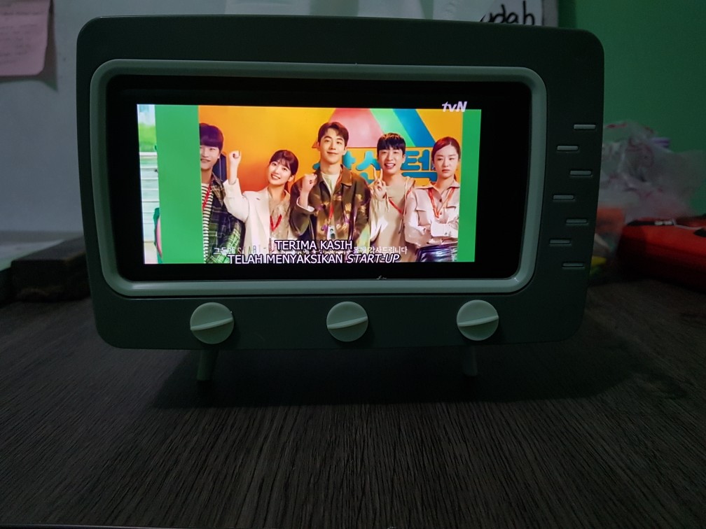 Kotak Tissu Model Tv + Stand Hp Serbaguna