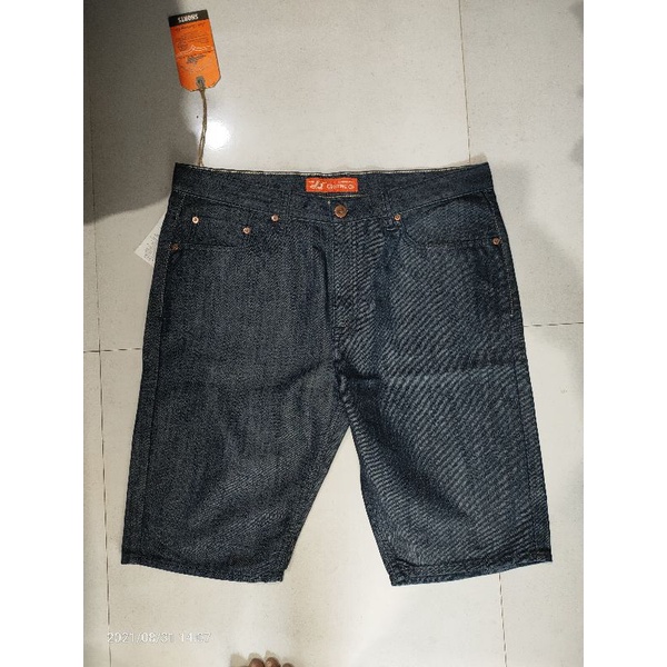 celana pendek Lea original size 40