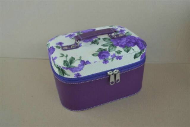 Tempat Make up Cantik / Tas Kosmetik Cantik Motif Bunga Purple