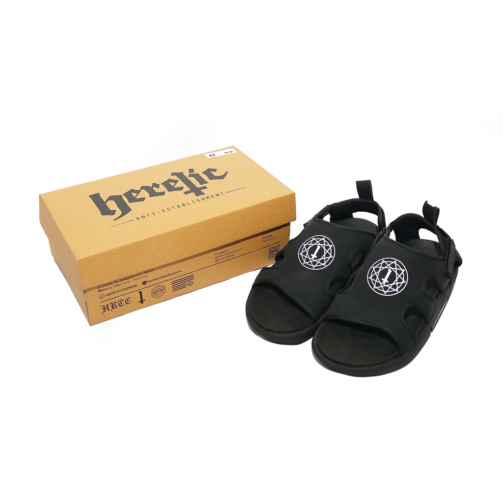 Heretic - Travelling Sandals / Sendal Travel - Pentagram