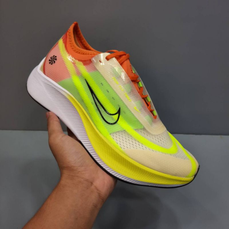 nike zoom fly 3 rose