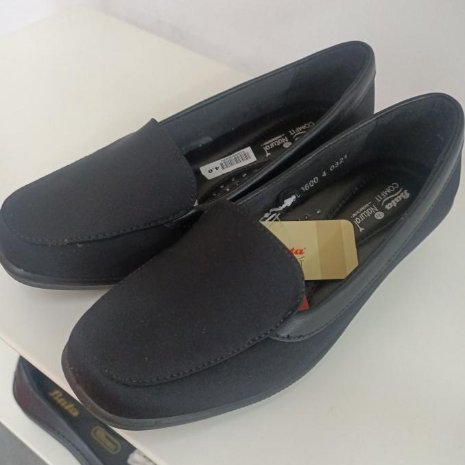 sepatu fantovel wanita merk bata comfit warna hitam wedges