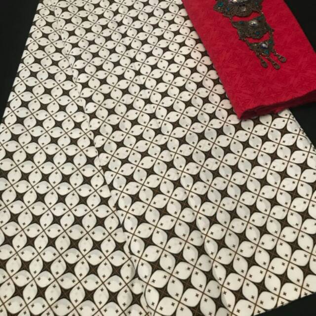 Setelan Kain Kebaya & Batik