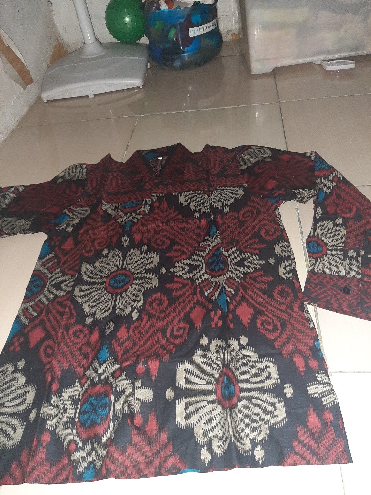 Couple Ayah Dan Anak Kemeja Batik Kecubung Marun