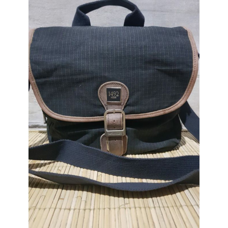 Tas selempang 1492 Miles second
