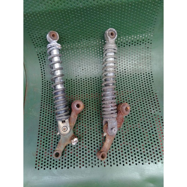 shock depan pir shock tangan gareng arm honda c70 ori